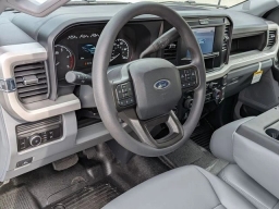 Ford Super Duty F-350 SRW XL 4WD Crew Cab 8' Box 2026