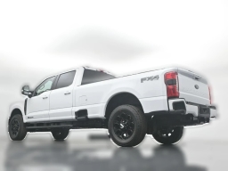 Ford Super Duty F-350 SRW XLT 4WD Crew Cab 8' Box 2026