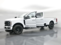 Ford Super Duty F-350 SRW XLT 4WD Crew Cab 8' Box 2026