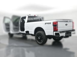 Ford Super Duty F-350 SRW XLT 4WD Crew Cab 8' Box 2026
