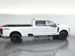 Ford Super Duty F-350 SRW XLT 4WD Crew Cab 8' Box 2026