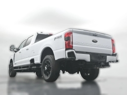 Ford Super Duty F-350 SRW XLT 4WD Crew Cab 8' Box 2026