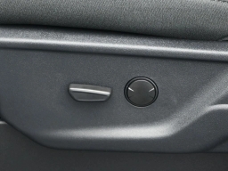 Ford Super Duty F-350 SRW XLT 4WD Crew Cab 8' Box 2026