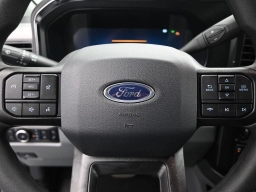 Ford Super Duty F-350 SRW XLT 4WD Crew Cab 8' Box 2026