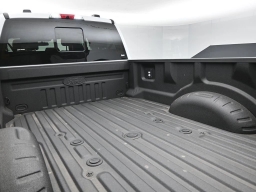 Ford Super Duty F-350 SRW XLT 4WD Crew Cab 8' Box 2026