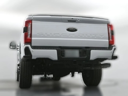 Ford Super Duty F-350 SRW XLT 4WD Crew Cab 8' Box 2026