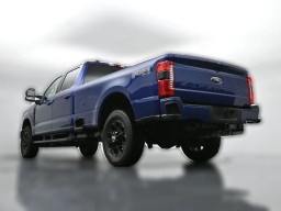 Ford Super Duty F-350 SRW XLT 4WD Crew Cab 8' Box 2026