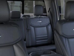 Ford Super Duty F-350 DRW Platinum 4WD Crew Cab 8' Box 2026