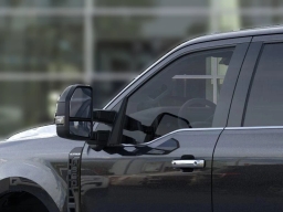 Ford Super Duty F-350 DRW Platinum 4WD Crew Cab 8' Box 2025