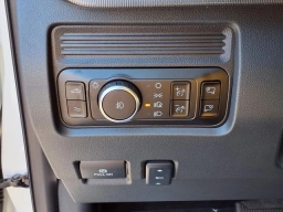 Ford Super Duty F-350 DRW Platinum 4WD Crew Cab 8' Box 2026