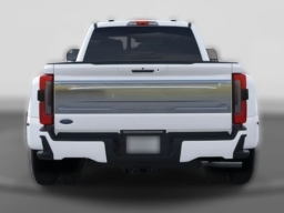 Ford Super Duty F-350 DRW Platinum 4WD Crew Cab 8' Box 2025
