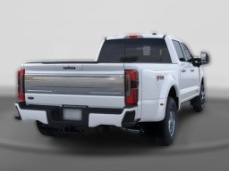Ford Super Duty F-350 DRW Platinum 4WD Crew Cab 8' Box 2025