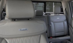 Ford Super Duty F-350 DRW Platinum 4WD Crew Cab 8' Box 2025