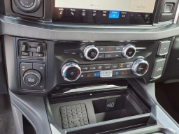 Ford Super Duty F-350 DRW Platinum 4WD Crew Cab 8' Box 2026