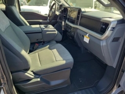 Ford Super Duty F-350 DRW XLT 4WD Crew Cab 8' Box 2026