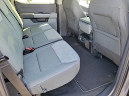 Ford Super Duty F-350 DRW XLT 4WD Crew Cab 8' Box 2026