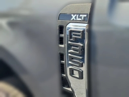 Ford Super Duty F-350 DRW XLT 4WD Crew Cab 8' Box 2026