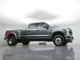 Ford Super Duty F-350 DRW XLT 4WD Crew Cab 8' Box 2026