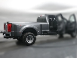 Ford Super Duty F-350 DRW XLT 4WD Crew Cab 8' Box 2026