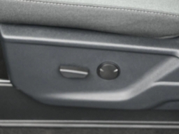 Ford Super Duty F-350 DRW XLT 4WD Crew Cab 8' Box 2026