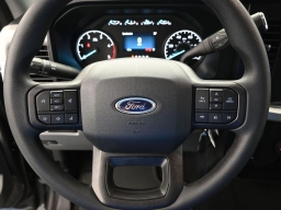 Ford Super Duty F-350 DRW XLT 4WD Crew Cab 8' Box 2026