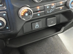 Ford Super Duty F-350 DRW XLT 4WD Crew Cab 8' Box 2026