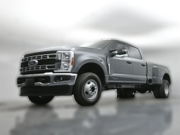 Ford Super Duty F-350 DRW XLT 4WD Crew Cab 8' Box 2026