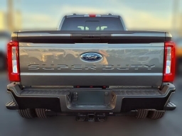 Ford Super Duty F-350 DRW XL 4WD Crew Cab 8' Box 2026