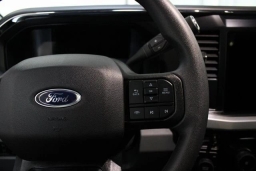 Ford Super Duty F-350 DRW XLT 4WD Crew Cab 8' Box 2026