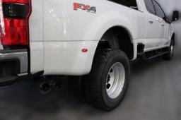 Ford Super Duty F-350 DRW XLT 4WD Crew Cab 8' Box 2026