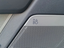 Ford Super Duty F-350 DRW LARIAT 4WD Crew Cab 8' Box 2026