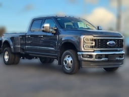 Ford Super Duty F-350 DRW LARIAT 4WD Crew Cab 8' Box 2026