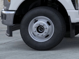 Ford Super Duty F-350 DRW XLT 4WD Crew Cab 8' Box 2026