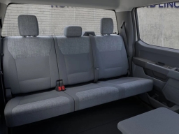 Ford Super Duty F-350 DRW XLT 4WD Crew Cab 8' Box 2026