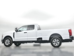 Ford Super Duty F-350 SRW XLT 2WD SuperCab 8' Box 2026