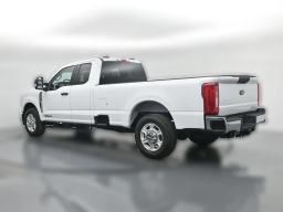 Ford Super Duty F-350 SRW XLT 2WD SuperCab 8' Box 2026