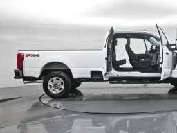 Ford Super Duty F-350 SRW XLT 4WD SuperCab 8' Box 2026