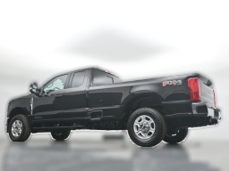 Ford Super Duty F-350 SRW XLT 4WD SuperCab 8' Box 2026