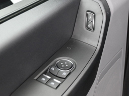 Ford Super Duty F-250 SRW XL 2WD Reg Cab 8' Box 2026