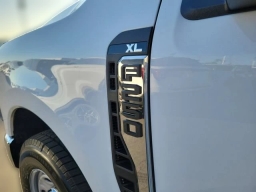 Ford Super Duty F-250 SRW XL 2WD Reg Cab 8' Box 2026