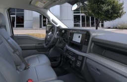 Ford Super Duty F-250 SRW XL 4WD Reg Cab 8' Box 2026