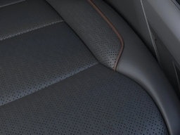 Ford F-150 LARIAT 4WD SuperCrew 5.5' Box 2025