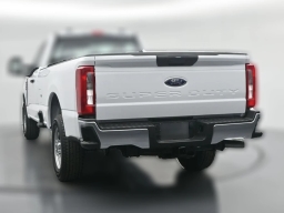 Ford Super Duty F-350 SRW XL 2WD Reg Cab 8' Box 2026
