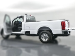Ford Super Duty F-350 SRW XL 2WD Reg Cab 8' Box 2026