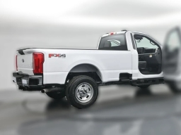 Ford Super Duty F-350 SRW XL 4WD Reg Cab 8' Box 2026
