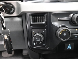 Ford Super Duty F-350 SRW XL 4WD Reg Cab 8' Box 2026