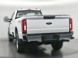 Ford Super Duty F-350 SRW XL 4WD Reg Cab 8' Box 2026