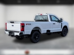Ford Super Duty F-350 SRW XL 4WD Reg Cab 8' Box 2026