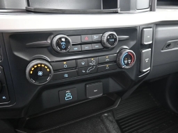 Ford Super Duty F-350 SRW XL 4WD Reg Cab 8' Box 2026