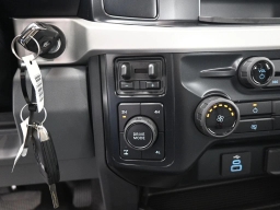 Ford Super Duty F-350 SRW XL 4WD Reg Cab 8' Box 2026